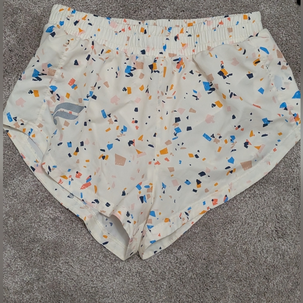 Fabletics Running Eco Full Speed Sprinkle shorts Size Small